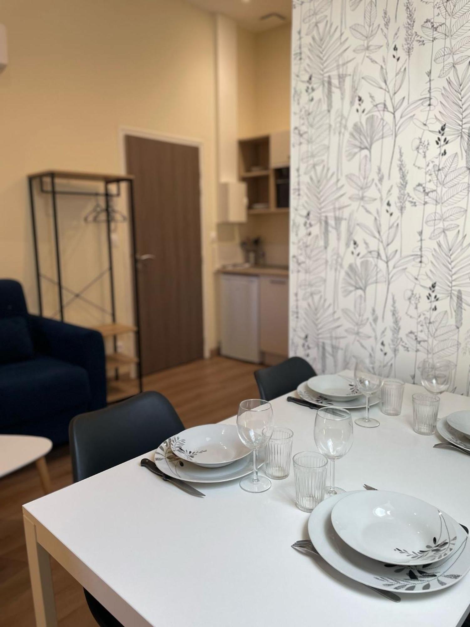 La Chapelle Apartment Bourges Bagian luar foto