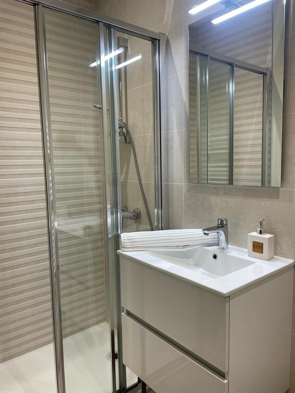 La Chapelle Apartment Bourges Bagian luar foto