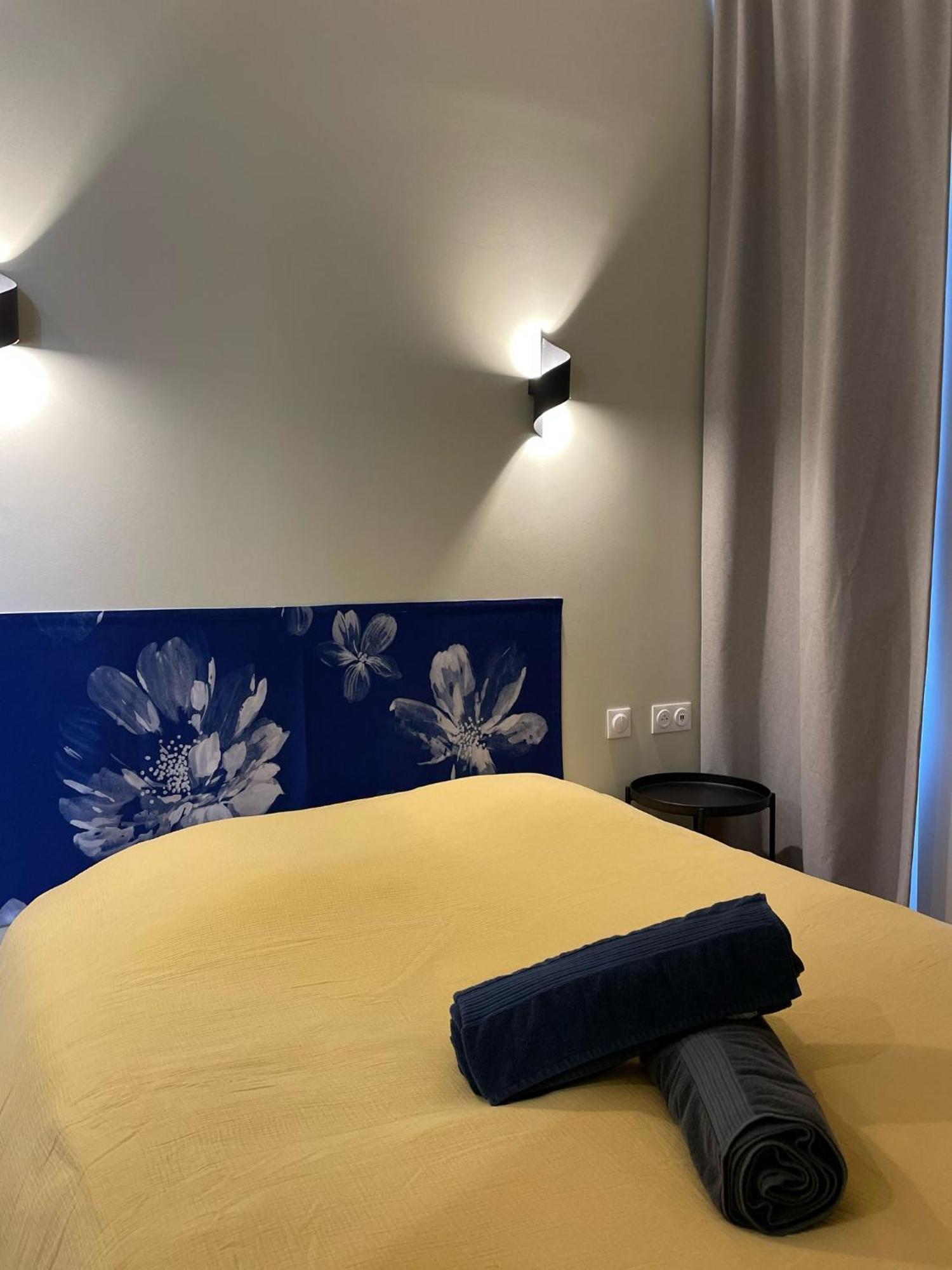 La Chapelle Apartment Bourges Bagian luar foto