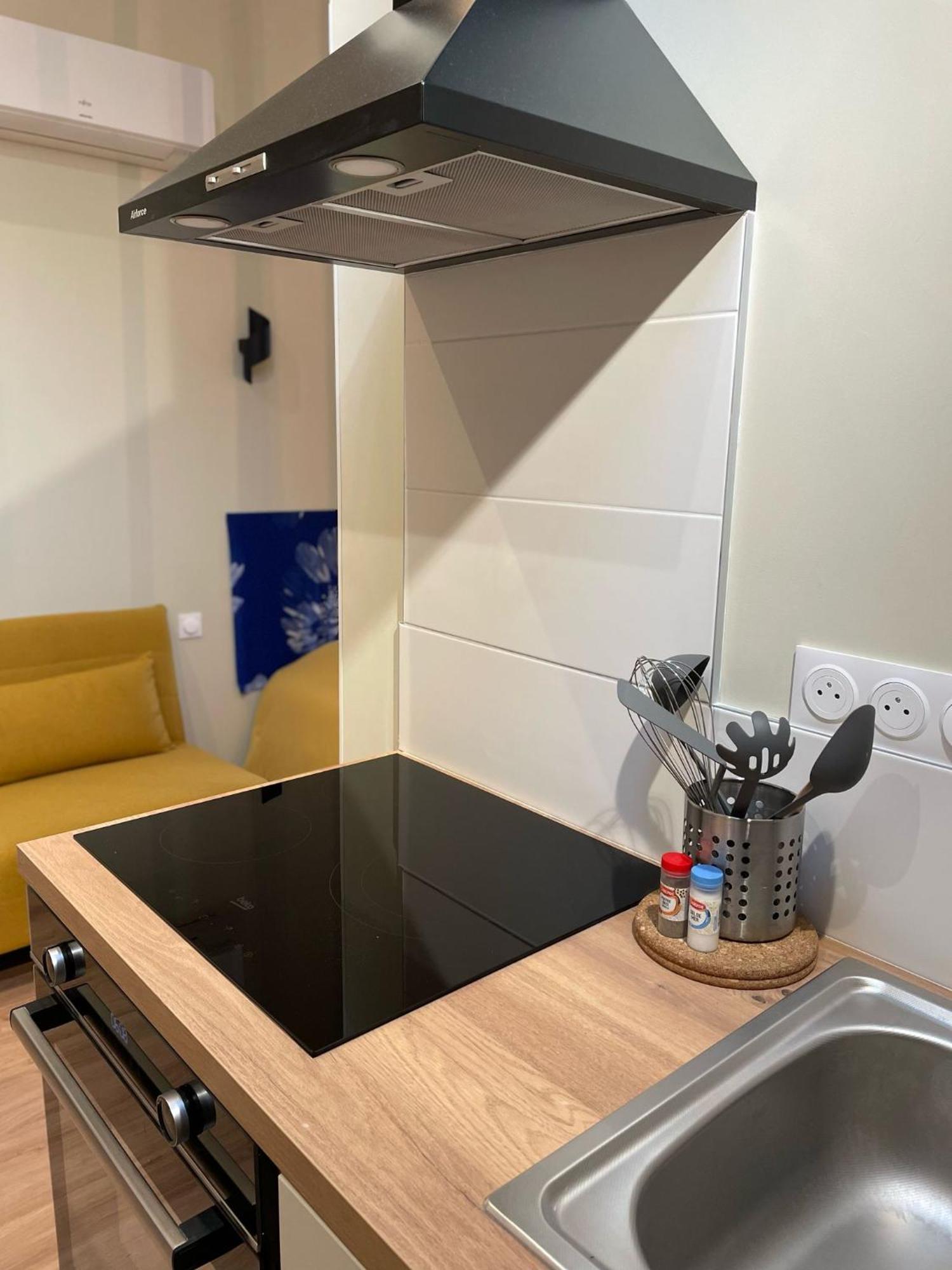 La Chapelle Apartment Bourges Bagian luar foto